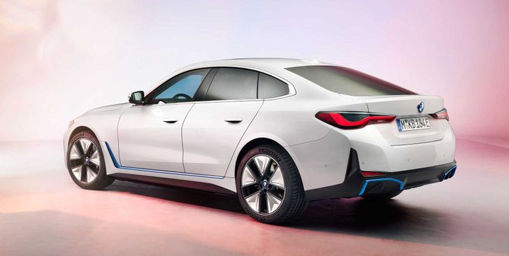BMW i4