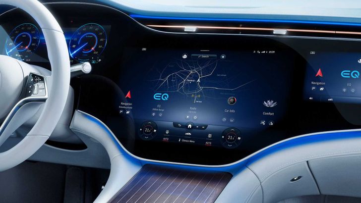 Интерьер Mercedes-Benz EQS