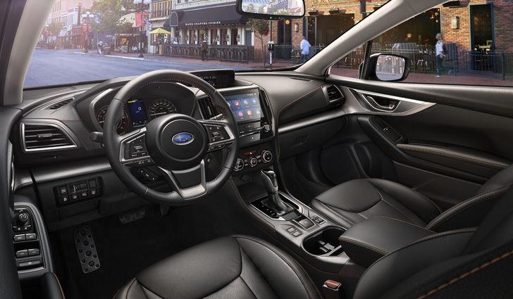 Интерьер Subaru XV