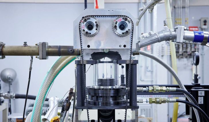 Компания Nissan сообщила о прорыве в сфере эффективности бензинового двигателя до КПД 50 %