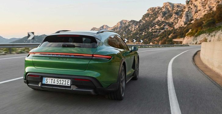 Porsche Taycan Cross Turismo
