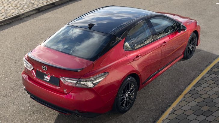 Toyota Camry GR Sport