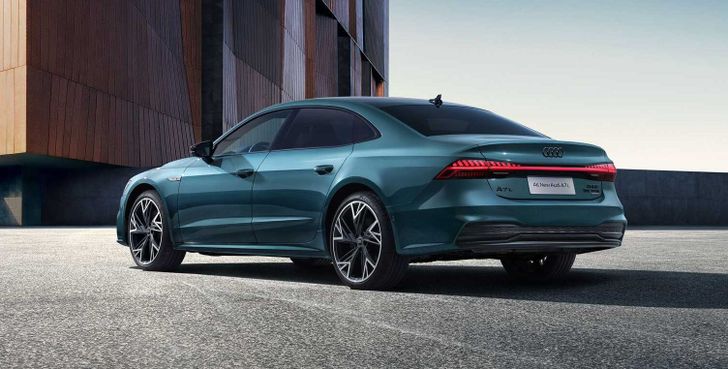 Audi A7 L