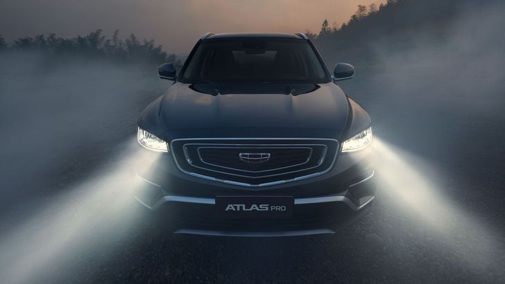 Компания Geely анонсировала выход на рынок России нового кроссовера Geely Atlas Pro