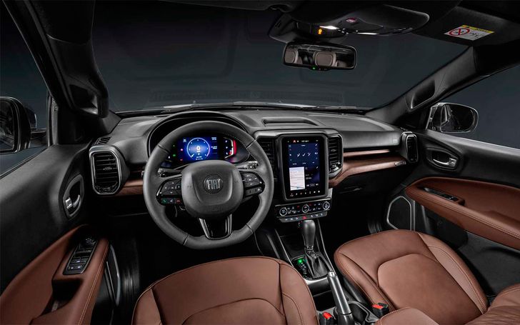 Интерьер Fiat Toro