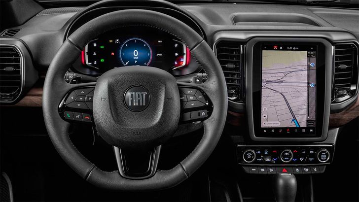 Интерьер Fiat Toro
