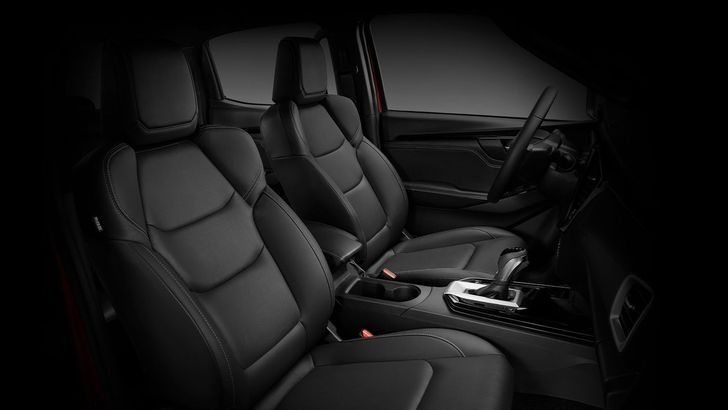 Интерьер Isuzu D-Max