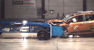 Краш-тест Dacia Sandero Stepway