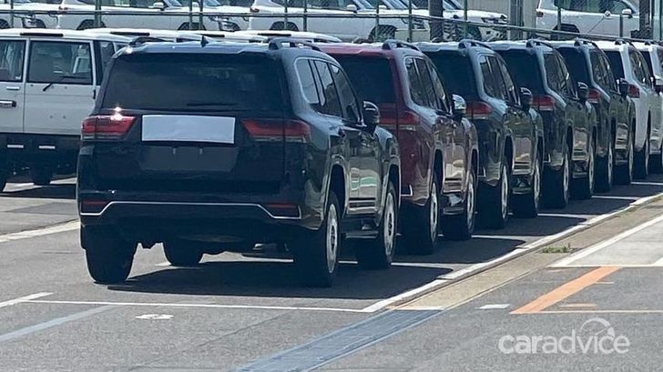 Новые Toyota Land Cruiser 300