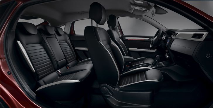 Интерьер Renault Arkana
