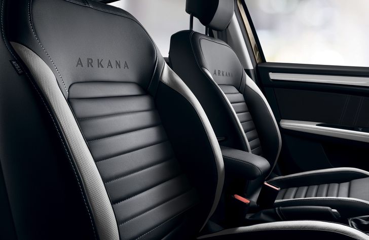 Интерьер Renault Arkana
