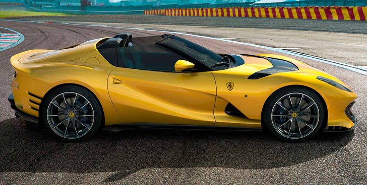 Ferrari 812 Competizione