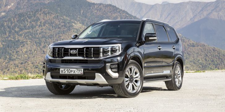 Госдума РФ предложила облагать налогом на роскошь автомобили дороже 4 млн рублей