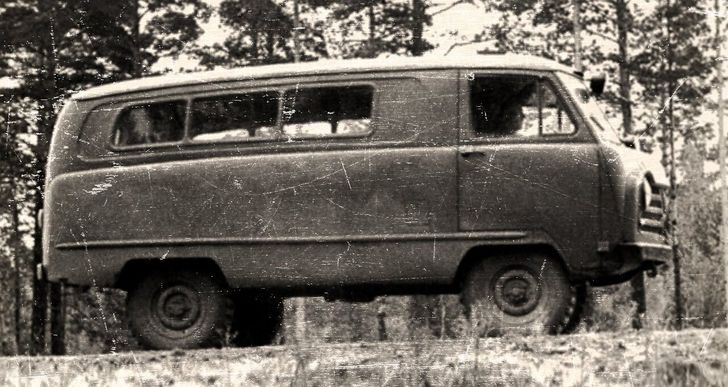 УАЗ представил штаб на колесах на базе УАЗ «Буханки»