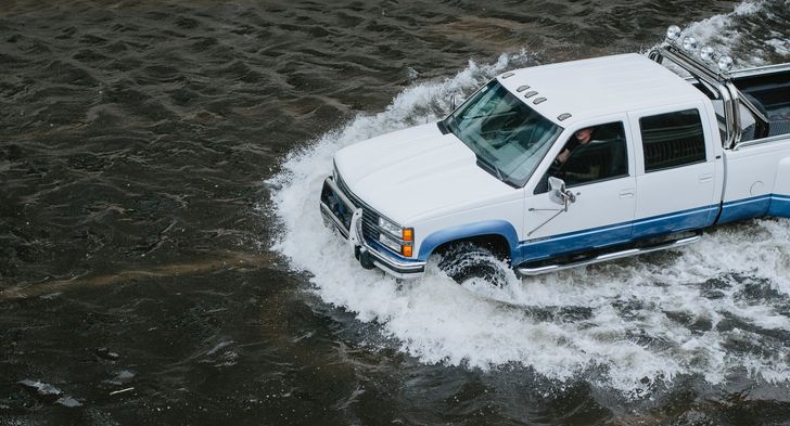 Каско может не покрыть гидроудар двигателя автомобиля