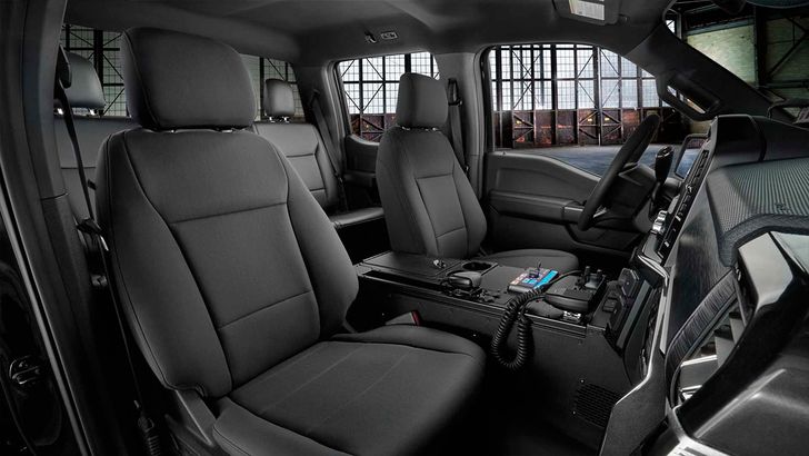 Салон Ford F-150 Police Responder