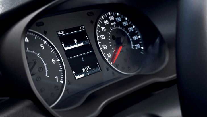 Интерьер Dacia Duster