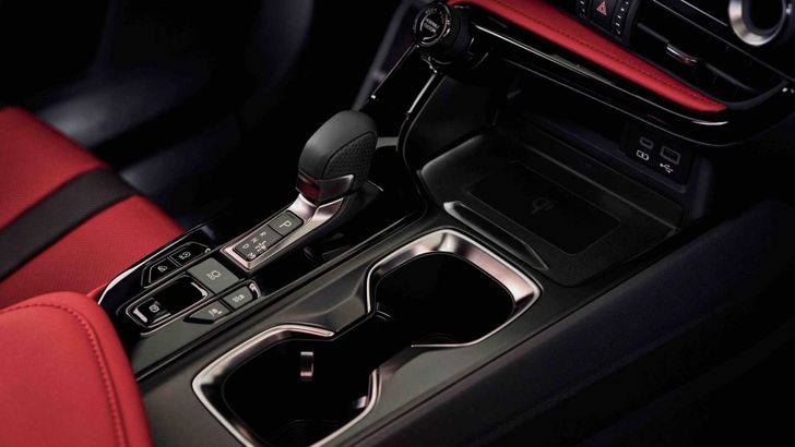 Интерьер Lexus NX