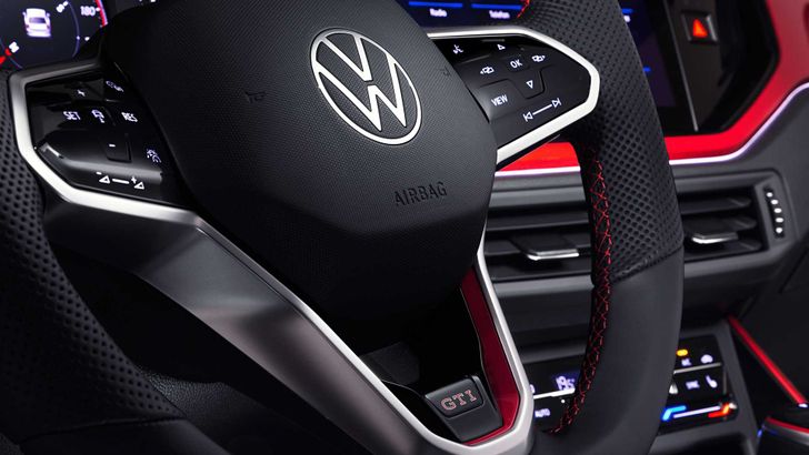 Интерьер Volkswagen Polo GTI