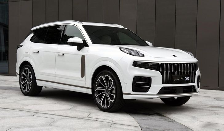 В России начали продавать семиместные кроссоверы Lynk & Co 09