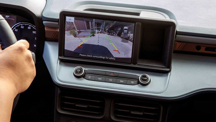 Салон Ford Maverick