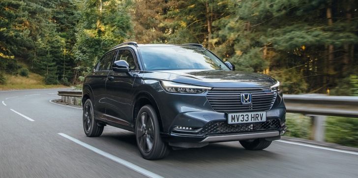 Компания Honda рассекретила гибридную версию кроссовера HR-V