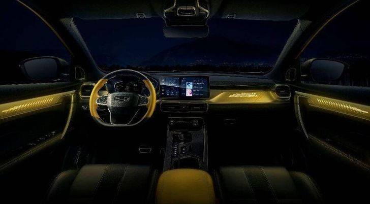 Интерьер Geely Coolray