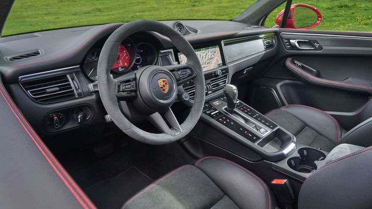 Интерьер Porsche Macan
