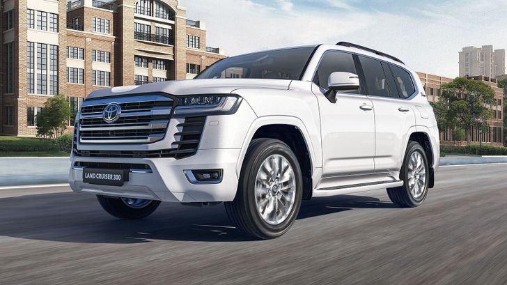 Toyota приостановит производство внедорожников Land Cruiser 300 на 11 дней