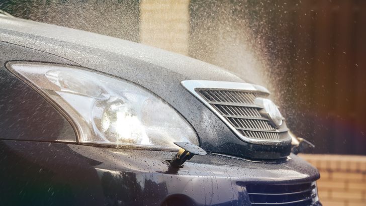 Воруют не только автомобили: российские автовладельцы столкнулись с новым опасным риском