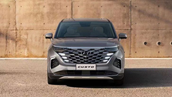 Hyundai Custo