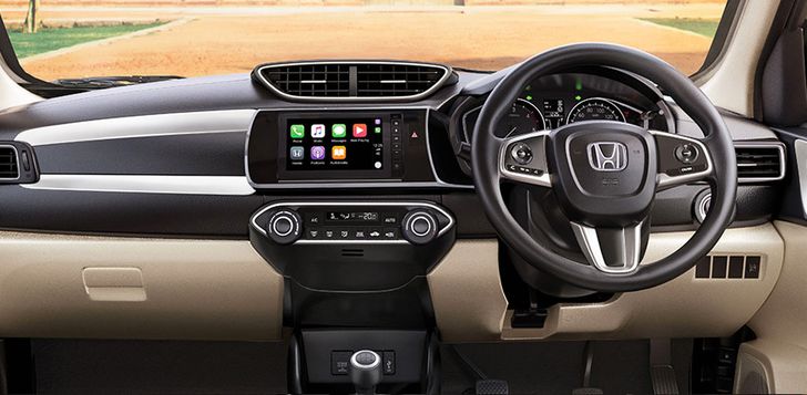 Интерьер Honda Amaze