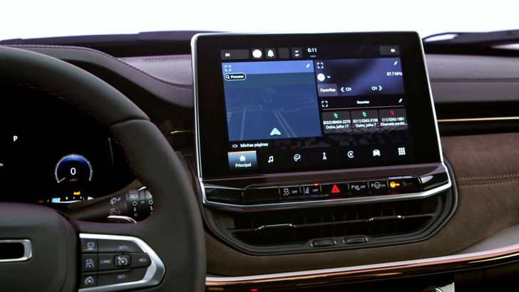 Интерьер Jeep Commander