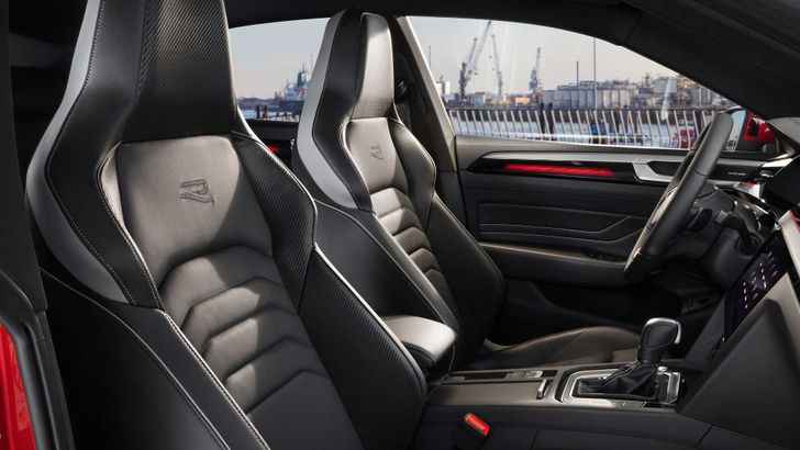 Интерьер Volkswagen Arteon