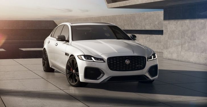 Седан Jaguar XF получил новую эксклюзивную версию R-Dynamic Black