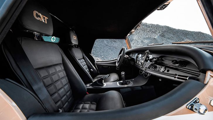 Интерьер Morgan Plus Four CT-X