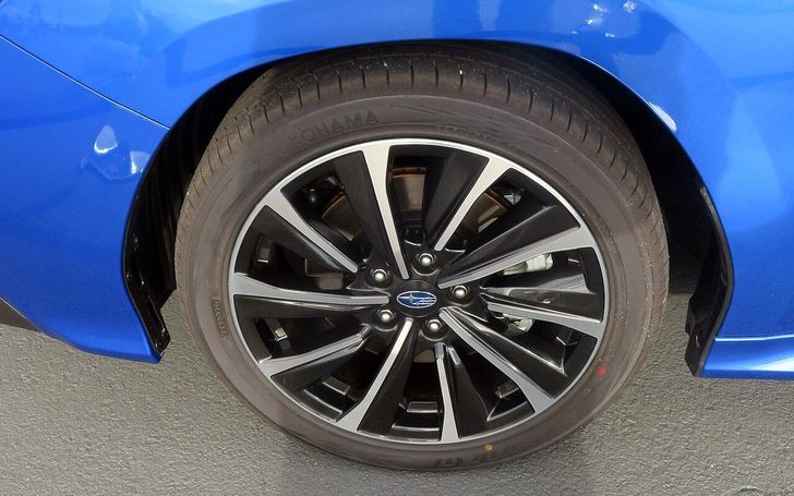 Эксперт рассказал, на каких шинах выше риск попасть в ДТП зимой