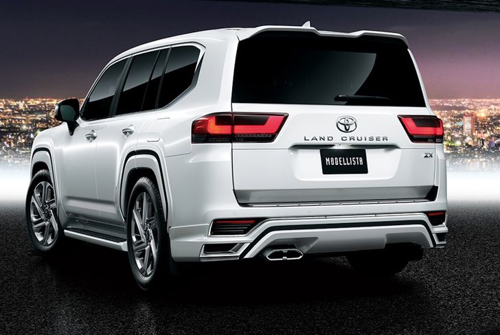 Тюнингованный Toyota Land Cruiser 300