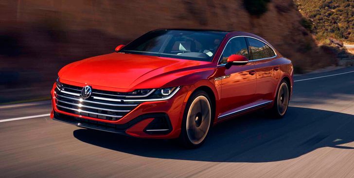 Бренд Volkswagen оснастил лифтбек Arteon новым 300-сильным двигателем