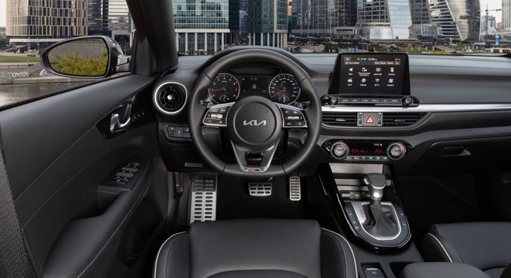 Интерьер Kia Cerato