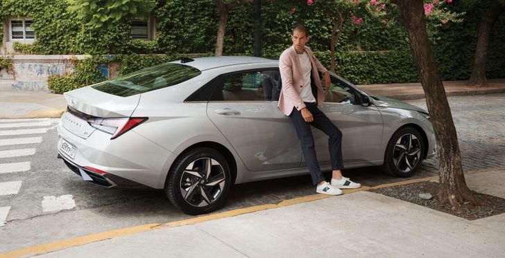 Hyundai расширила автопарк сервиса Hyundai Mobility седаном Elantra