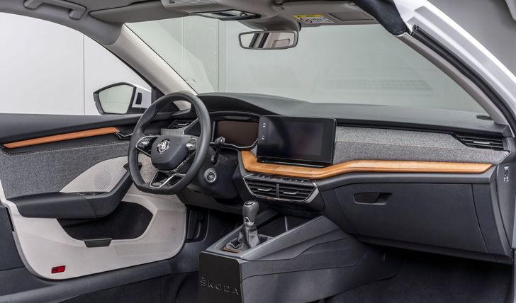 Салон экологичной Skoda Octavia