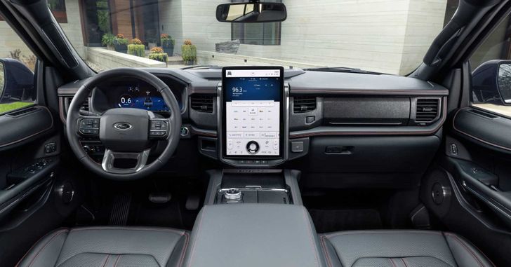 Интерьер Ford Expedition