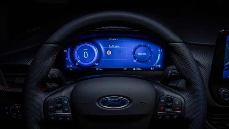 Интерьер Ford Fiesta