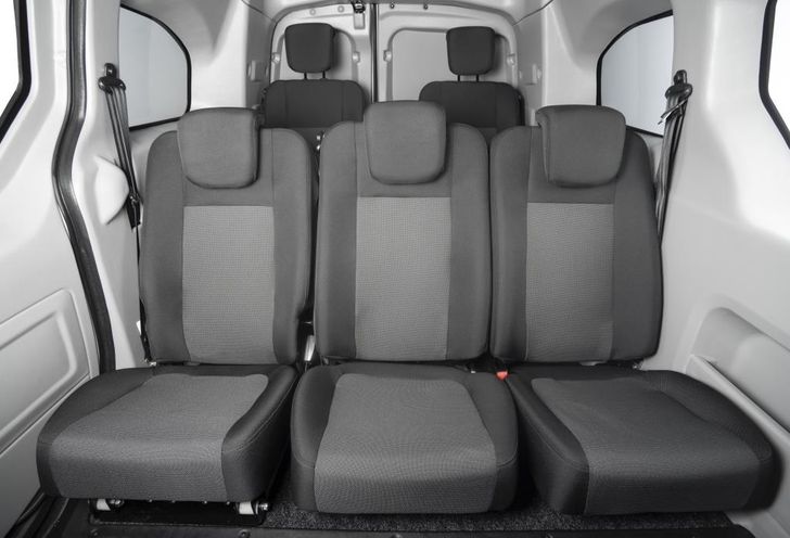 Пассажирский Peugeot Partner