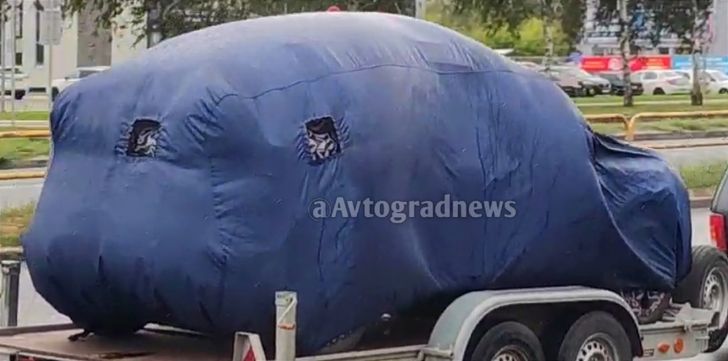 Renault Sandero под чехлом