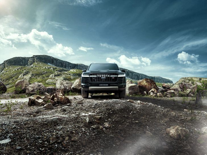 Toyota Land Cruiser GR Sport
