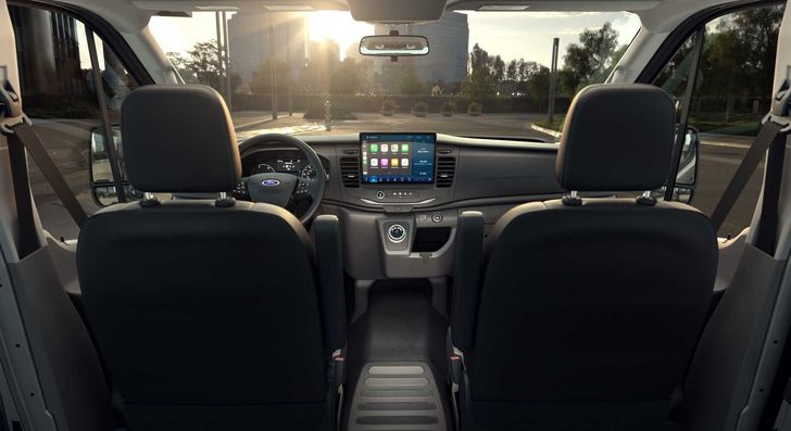 Интерьер Ford e-Transit
