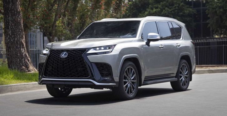 Очередь на покупку внедорожника Lexus LX нового поколения в Японии достигла 4 лет