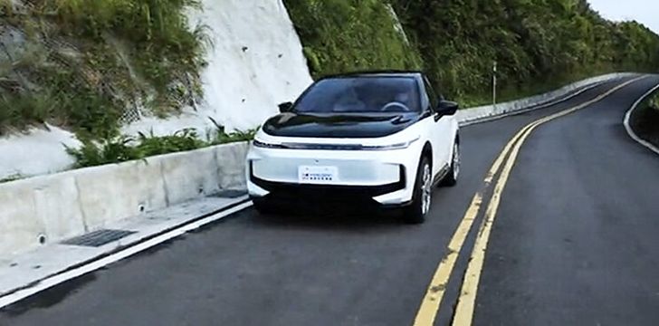 Электрокроссовер Foxtron